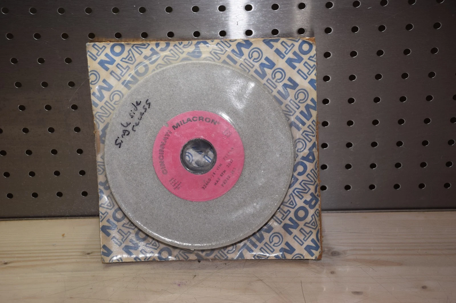 Cincinnati Milacron 32A60-J4-VFM, P2342 Grinding Wheel 7 x 1 x 1-1/4 NOS