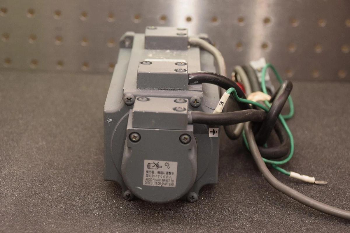 Used MITSUBISHI HA-FH33B AC SERVO MOTOR