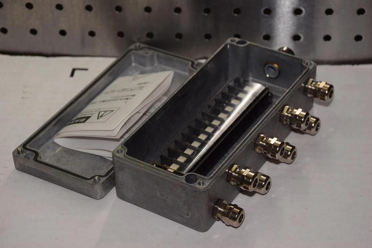 BALLUFF BES-RFK-3101-A BESRFK3101A INTERCONNECT HUB BES-RFK-3101  NEW