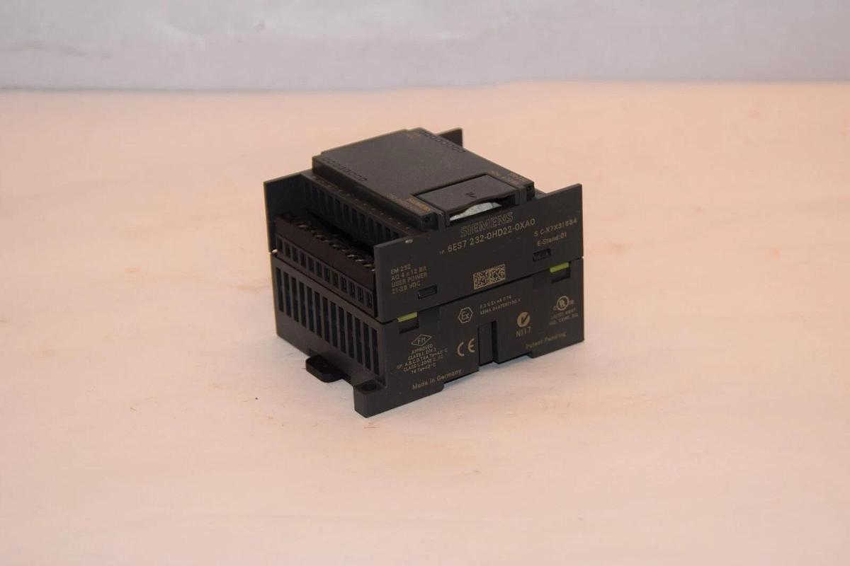 Used SIEMENS 232-0HD22-0XA0 , 6ES7 232-0HD22-0XA0 Analog Output Module