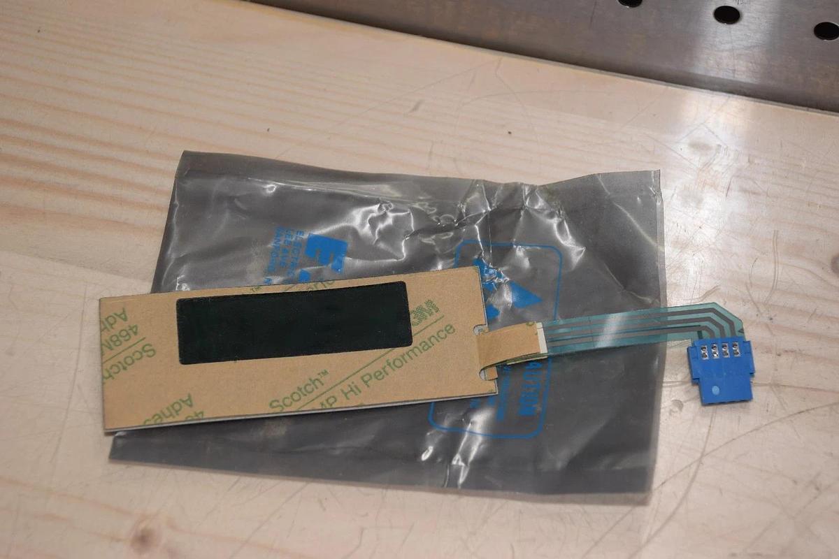 EATON 2700907 DOOR TAG STRIP NEW