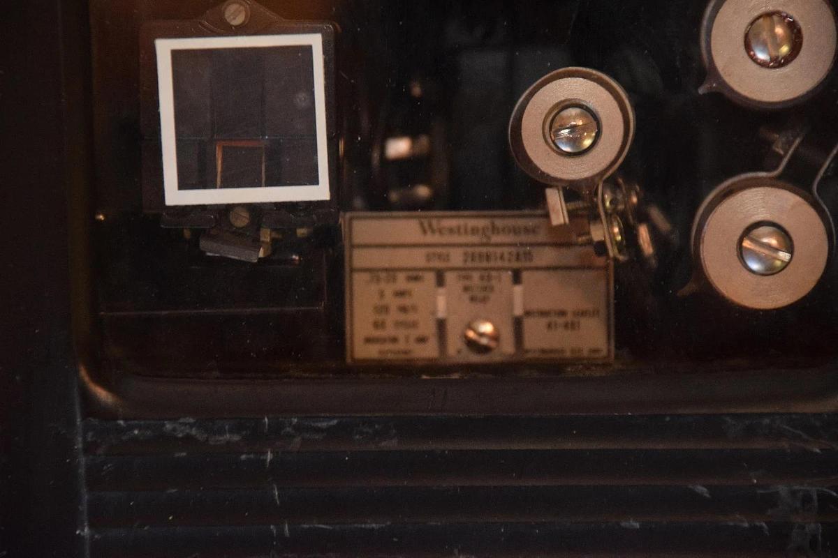 Used Westinghouse KD-1 Distance Relay 289B142A15 .75-2.0 Ohms 5A 120V