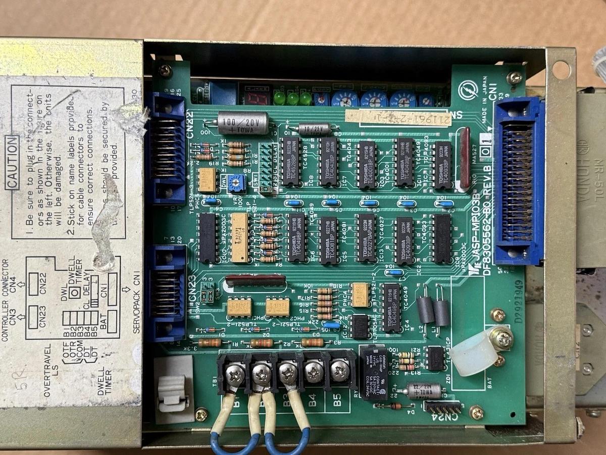 Used Yaskawa ServoPack Servo Controller Drive CACR-SR30TZSM CACR-SR30TZ6SM-E