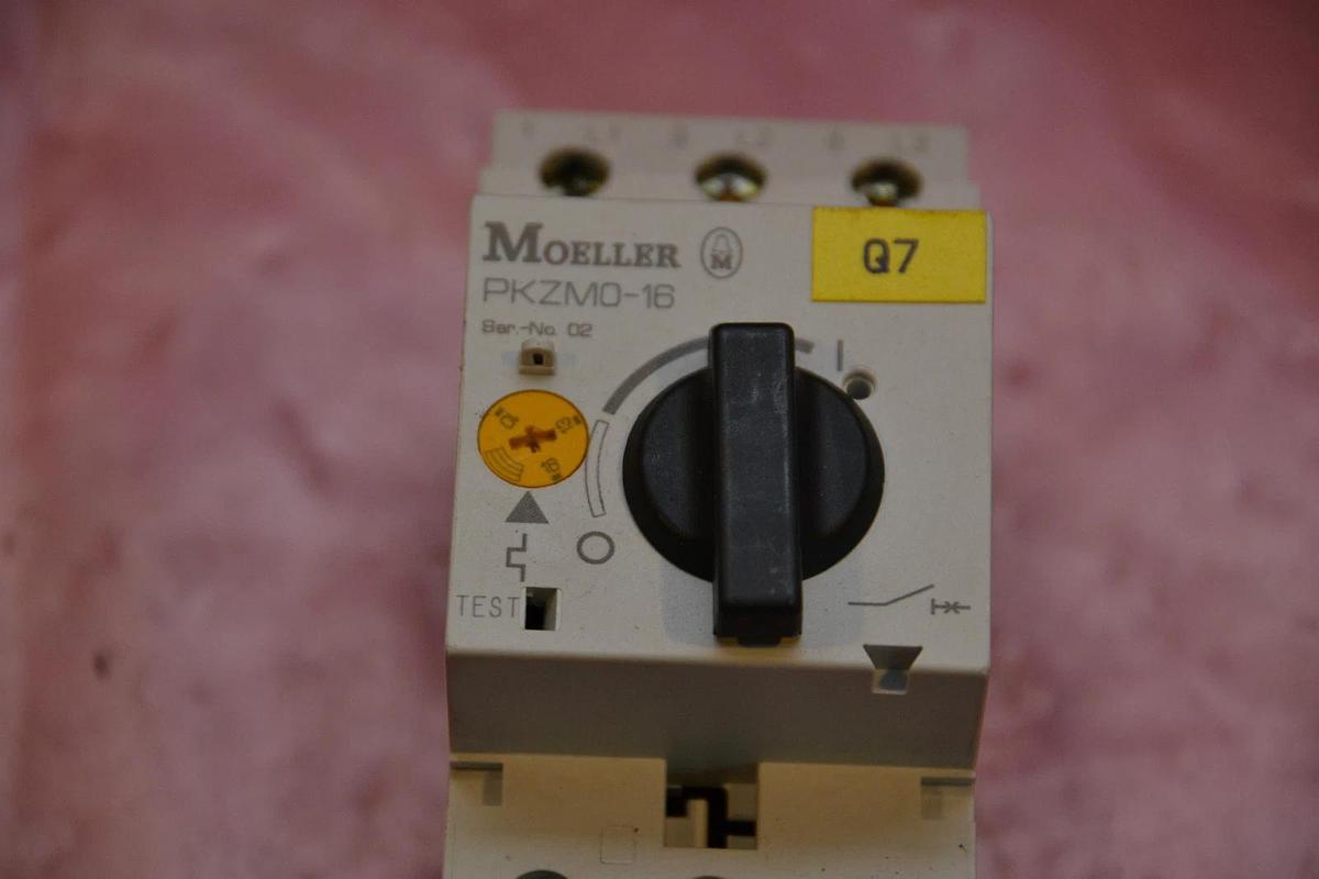 Used KLOCKNER-MOELLER RELAY MODULE PKZM0-16 PKZM0 16 PKZM0 16