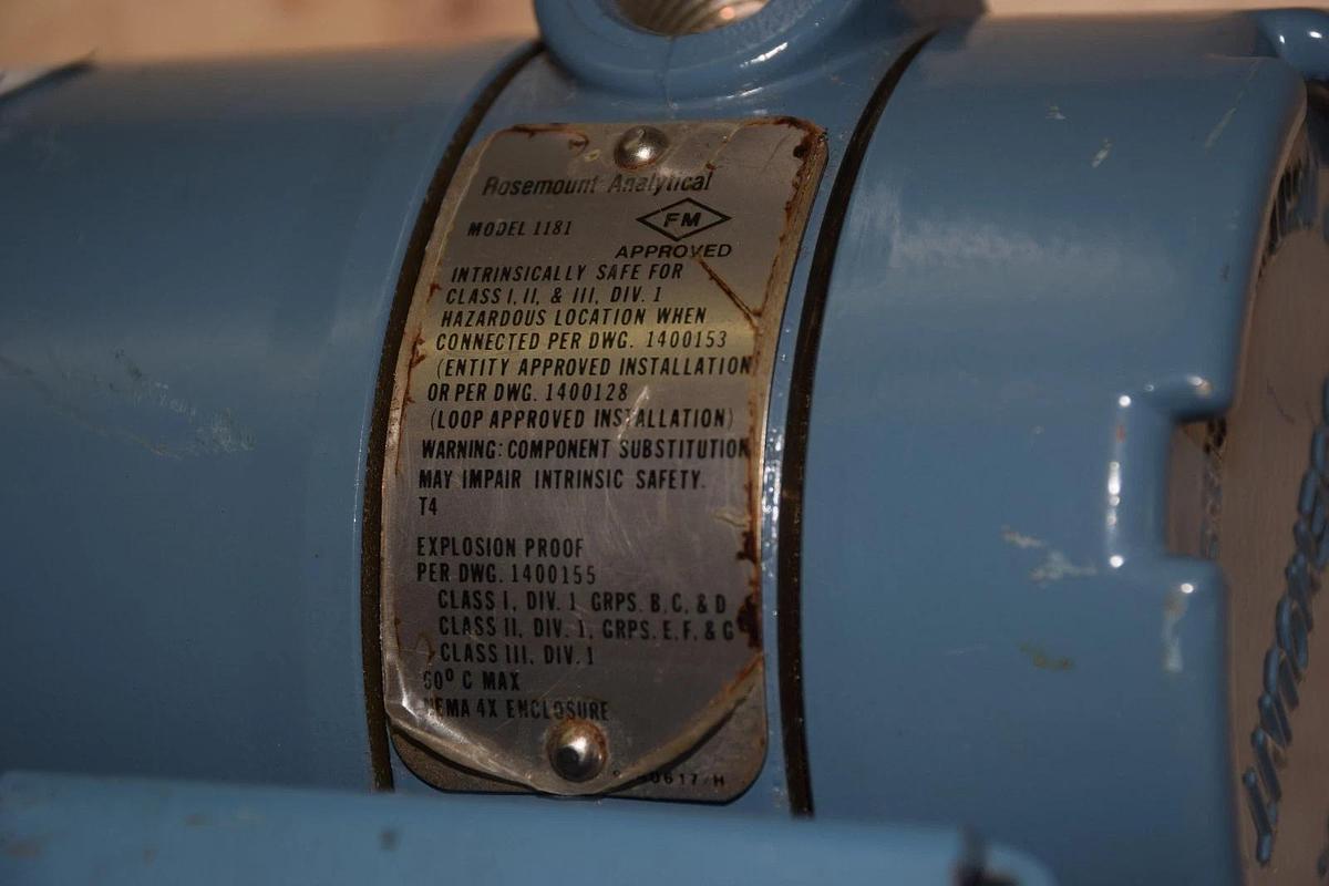 Rosemount ( 0-14 PH ) 1181PH Two Wire Transmitter 1181 Lcd RTO 23122-00 (New)