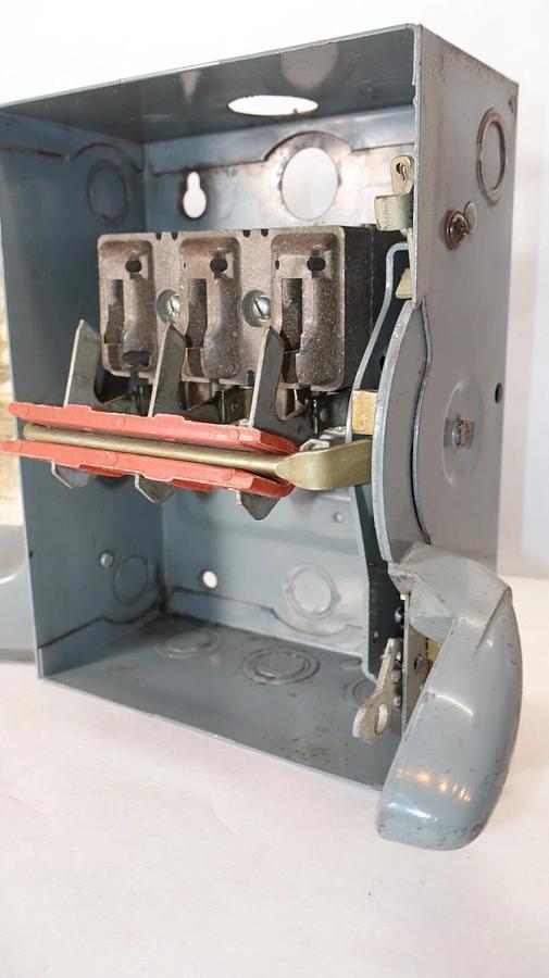 Used SQUARE D K-313304 K313304 30Amp 30 A 3ph 600Vac 250Vdc Safety Switch