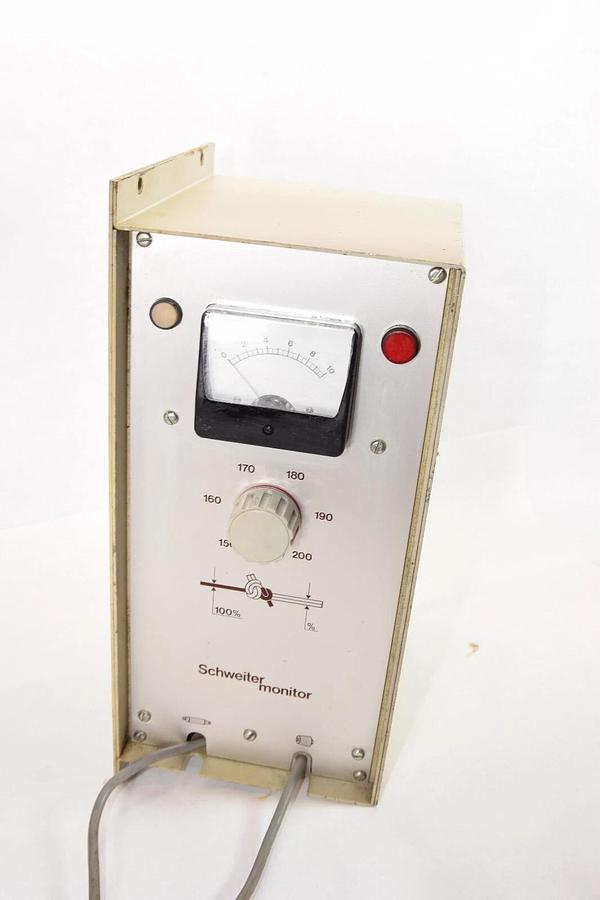 Used SCHWEITER 311.81610 311 81610 31181610 220V 50/60 Monitor