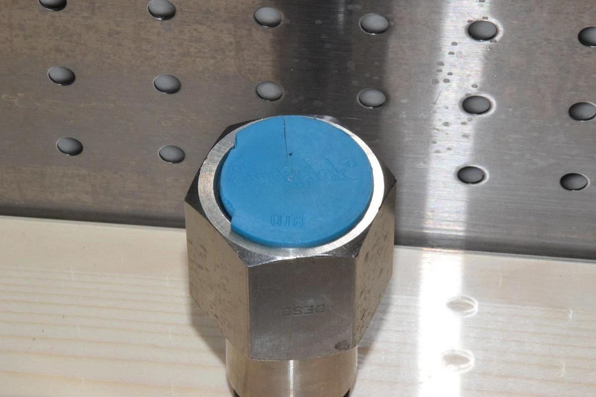 Swagelok QT8-316  Quick Connect QT8 Stainless steel  Fitting