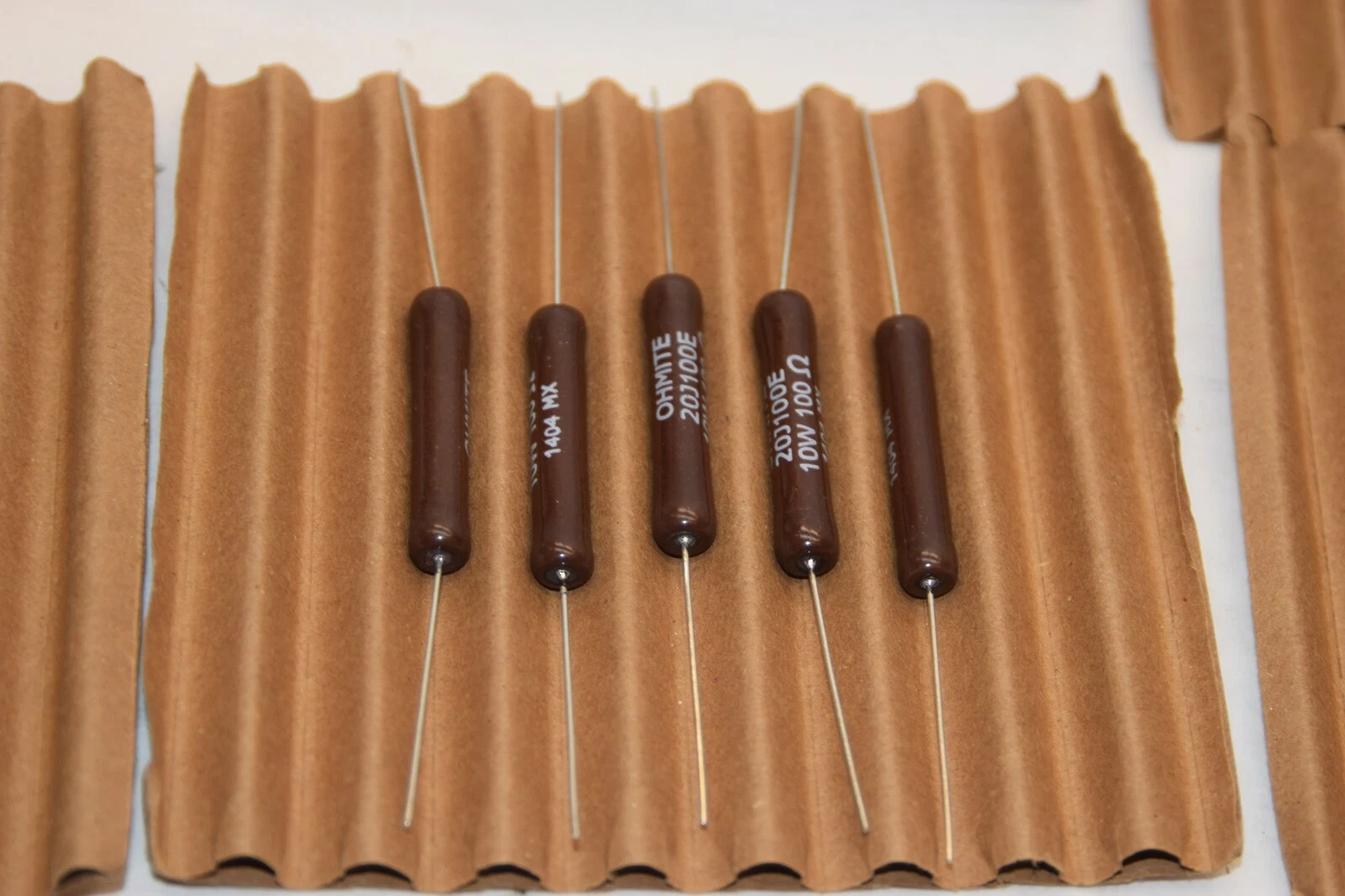 (Lot of 5) NEW Ohmite Resistor 20J100 10W 10 Watt 100 ohms 100Ω 5%