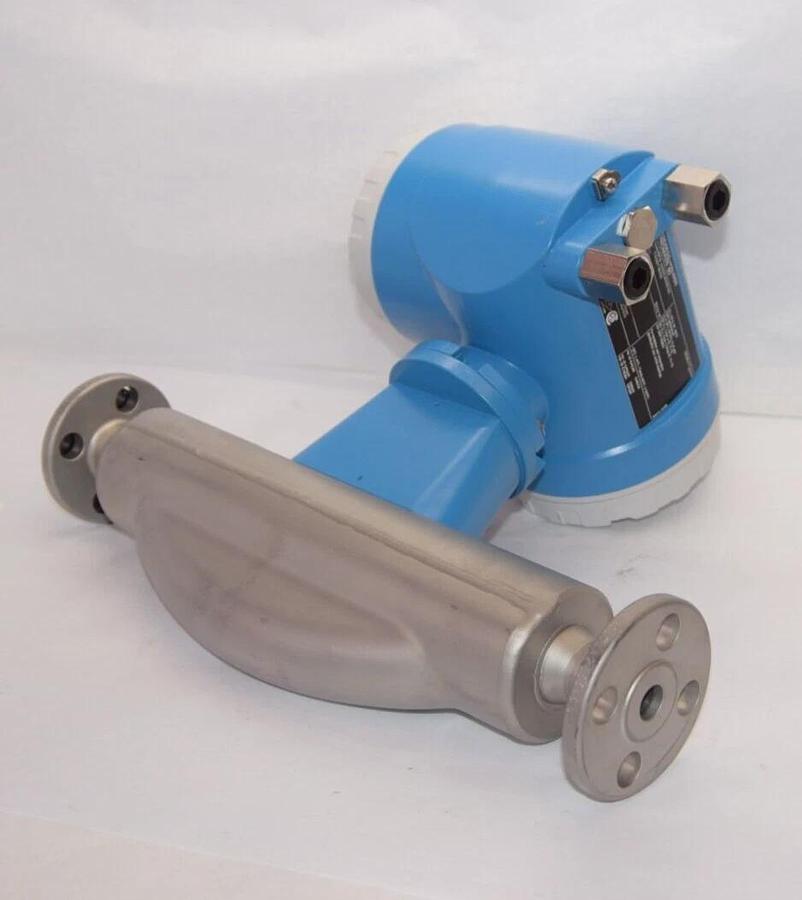 ENDRESS + HAUSER Promass 80F Mass Flowmeter 80F15 80F15-AAASCARAB7AA 1/2"  NEW