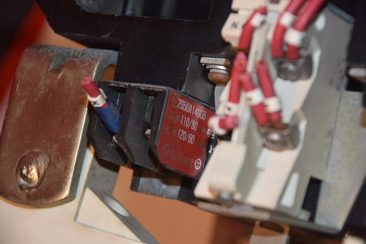 Used Westinghouse Contactor Size 5 A201KGC Sz5 Motor Starter Coil 120V (contacts 95%)