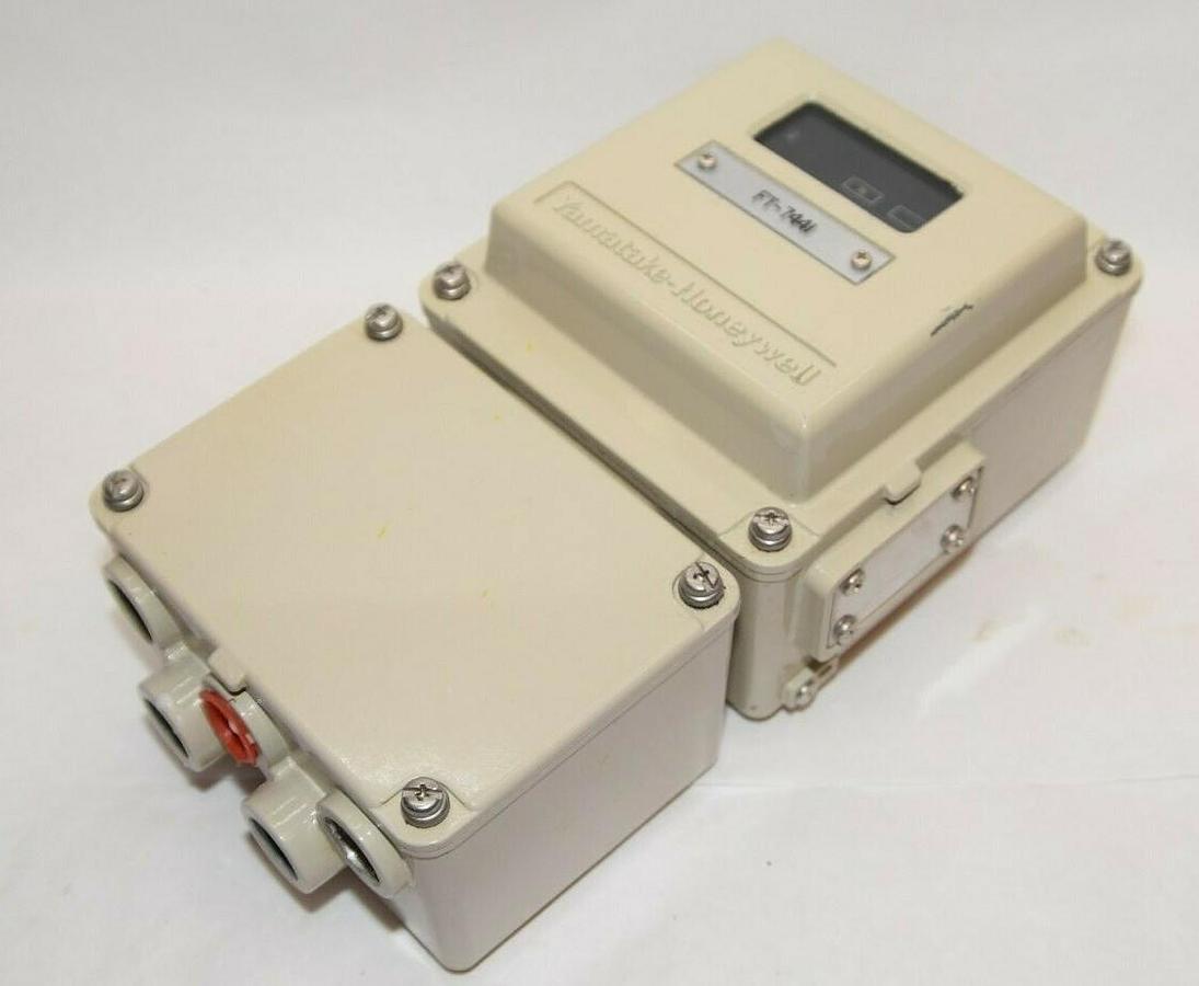 Used HONEYWELL KIX18B-E12X2TY-XXX0XXX R-9R940-41-222 120Vac 50/60Hz Converter