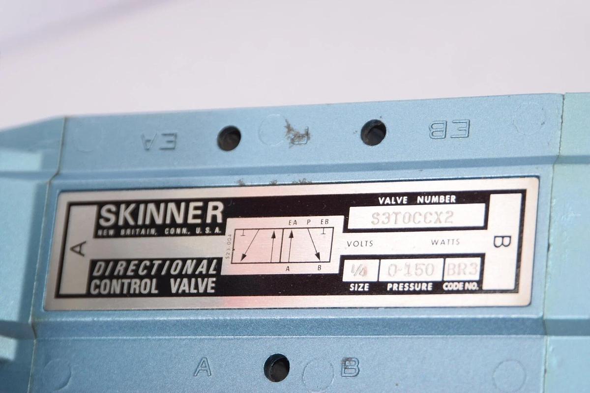 (NEW) SKINNER S3T0CCX2 1/4" Directional Control Valve Pneumatic Air Foot Pedal