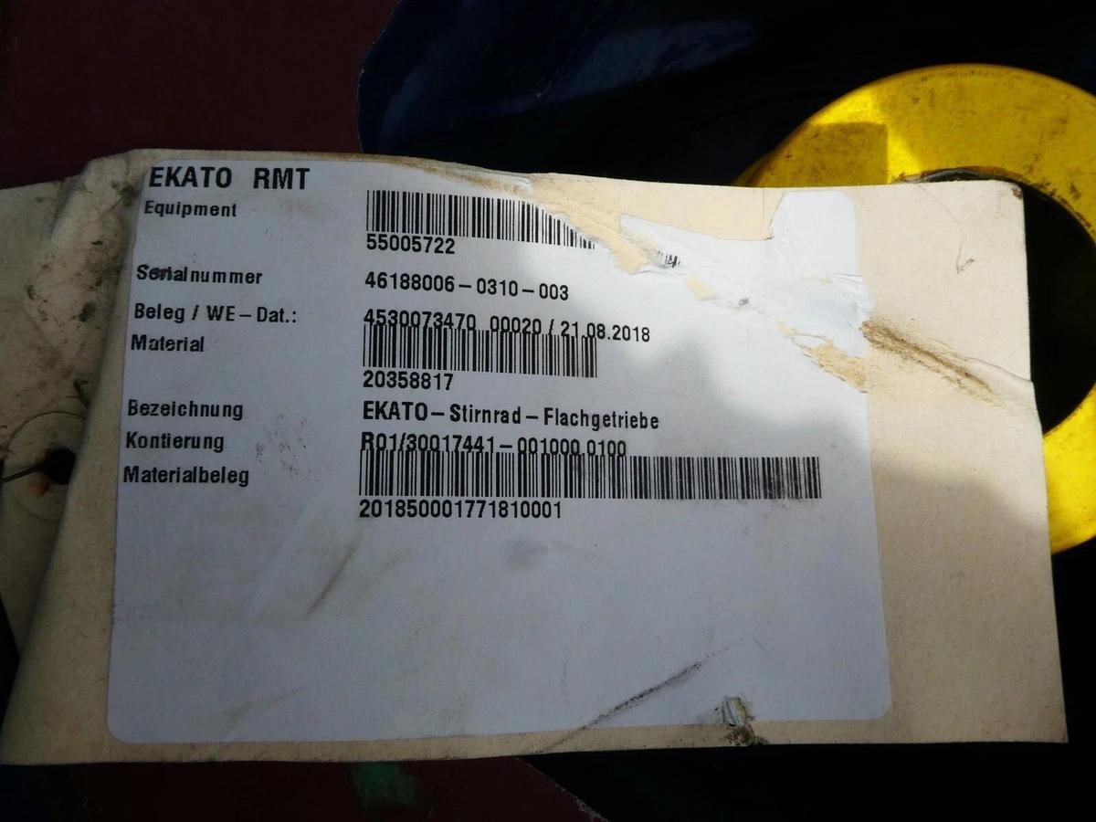 Used Flender flat Gearbox NFJ/46188006-0310-003/2018 H3 SV 05 37kW I= 32,975:1 (New)