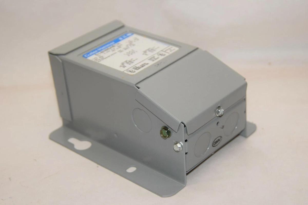 (NEW) CUTLER HAMMER EATON EP Auto Transformer S10N06A81N .050kva .050 kva 1Ph