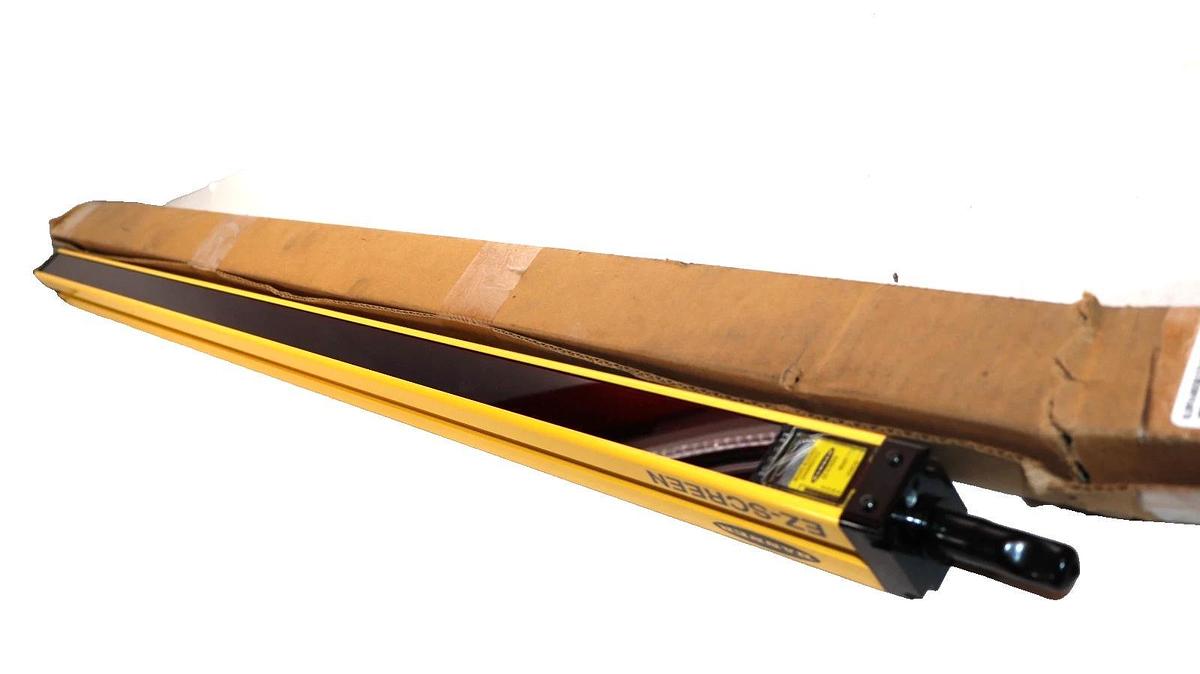 Banner SLSR14-900Q8 EZ-Screen Receiver Safety Light Curtain (New)