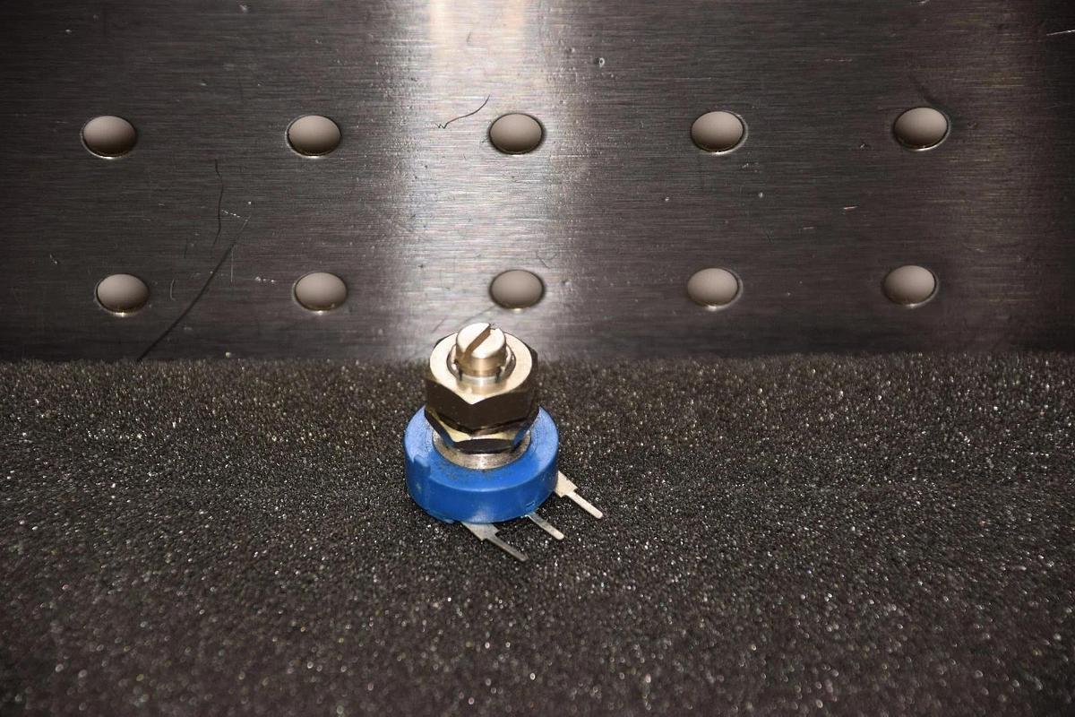 BOURNS 3852B-206-104A 100K AD8850X POTENTIOMETER NEW