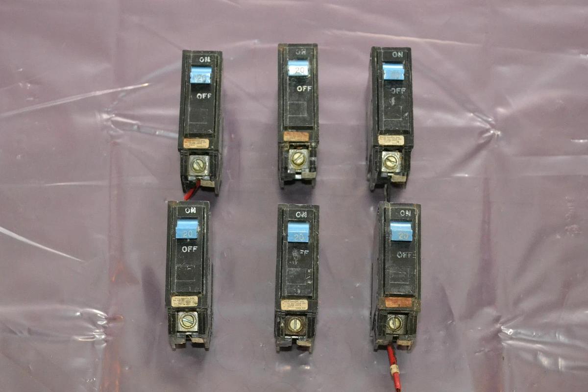 Used LOT OF 11 GENERAL ELECTRIC Breaker GE THHQL 1120 20 AMP 20A 20 A THHQL