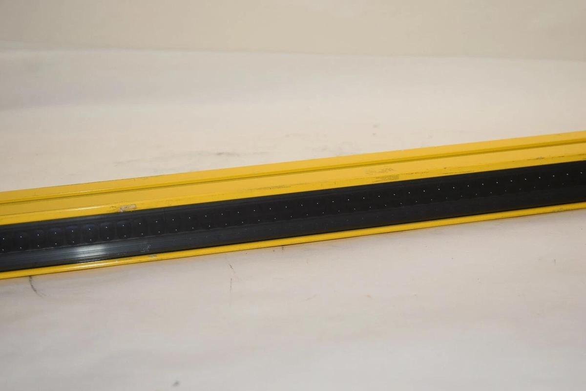 Used SICK Safety Light Curtain C40E-0903AN310 C4000 Range 0-6m C40E0903AN310