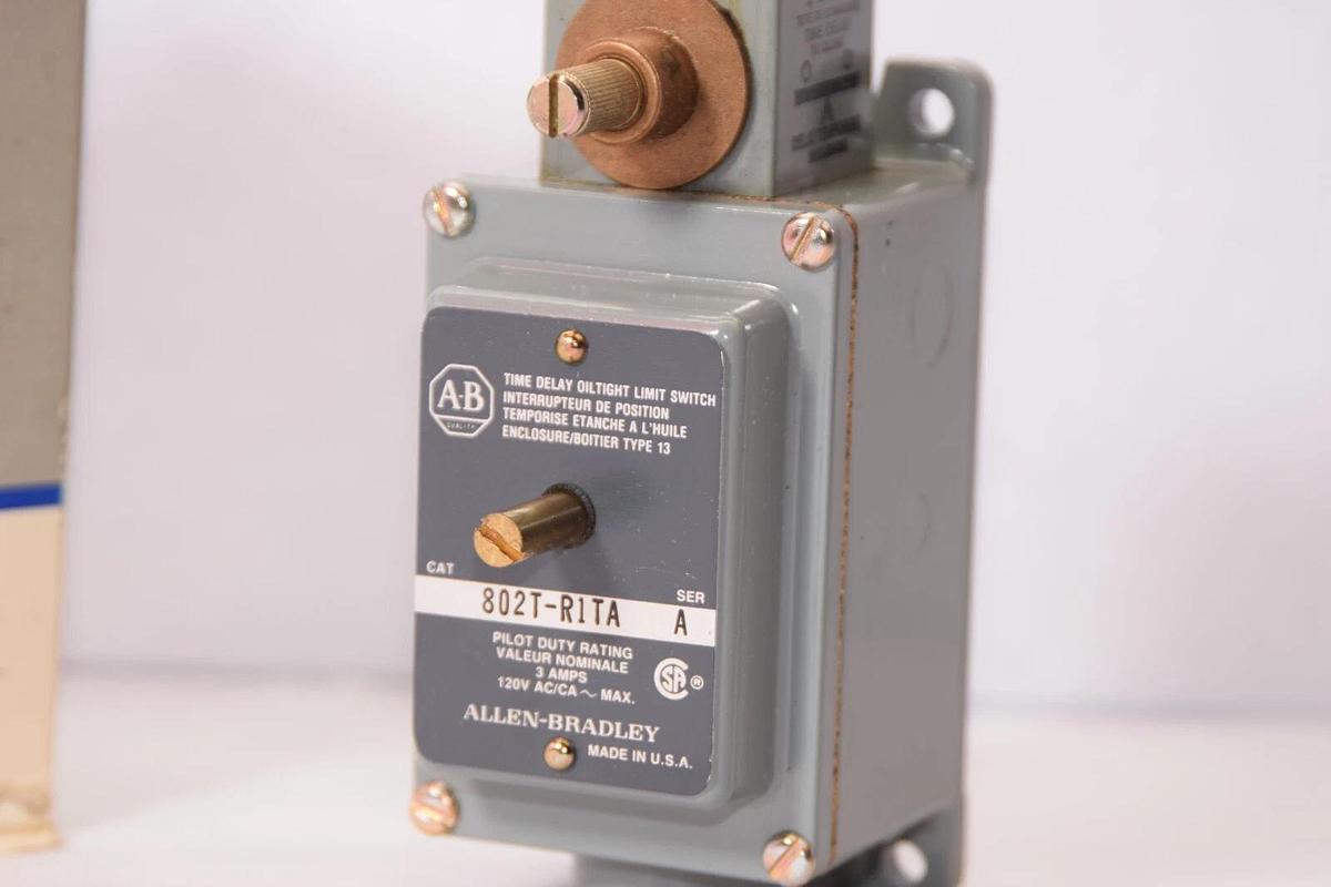 (NEW) ALLEN BRADLEY 802T-R1TA Series A Limit Switch