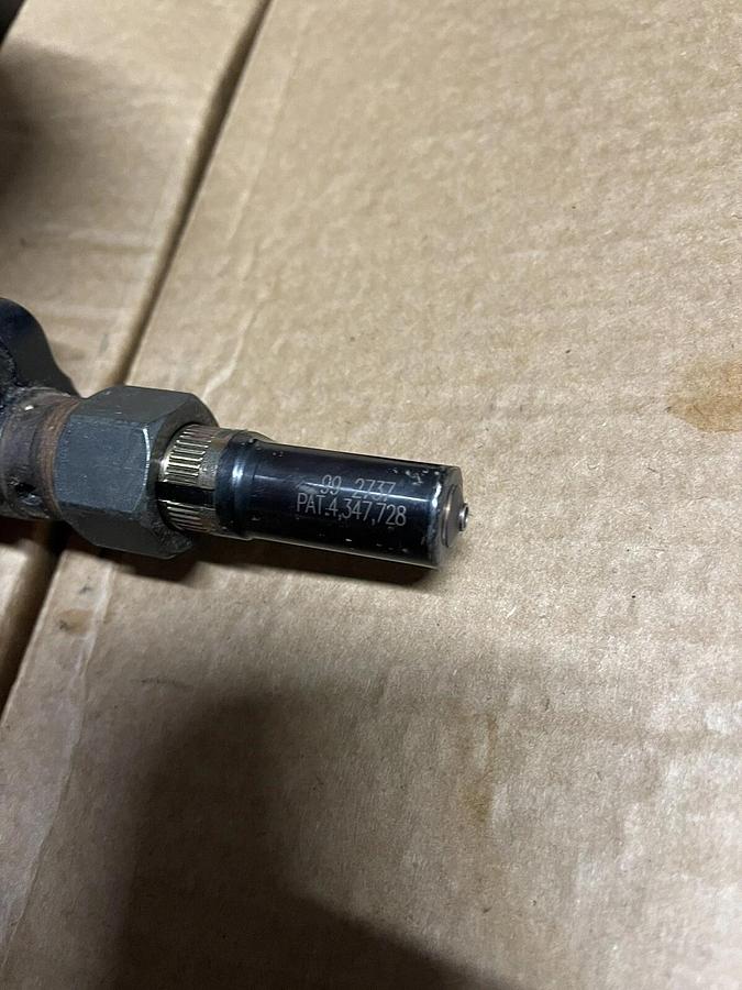 Used HUCK 942 Powerig Hydraulic Unit with HUCK Riveter gun 99-2737 tip