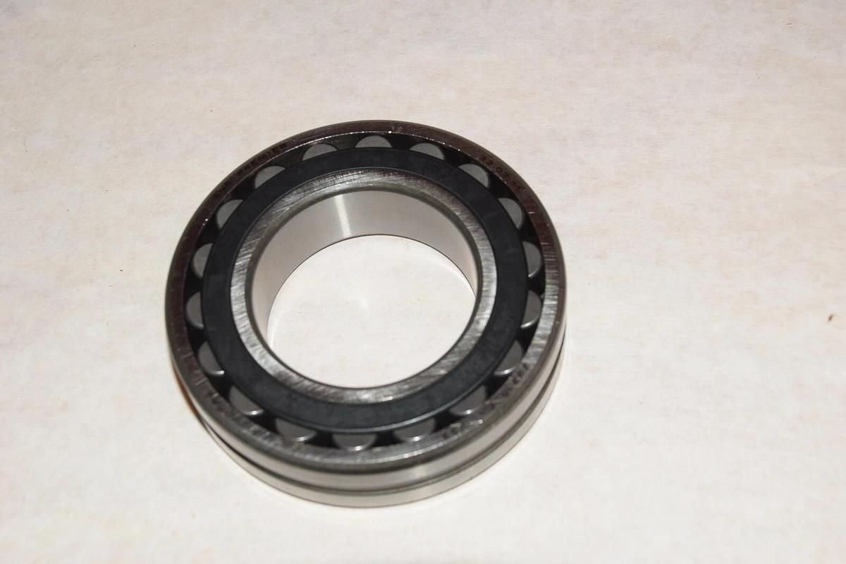 NEW SNR 22210 EA W33 22210EAW33 23.02.11 SPHERICAL ROLLER BEARING