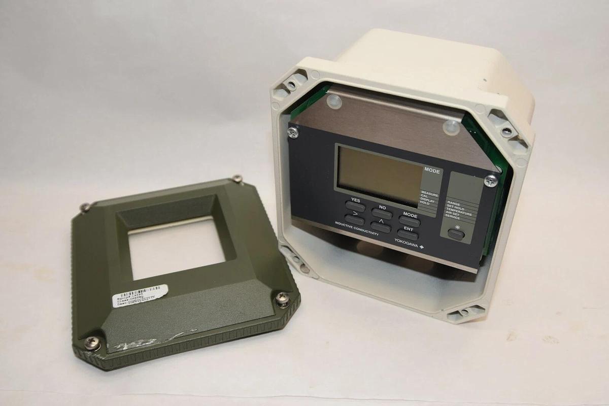 Used YOKOGAWA INSTEQ 19595 Inductive Conductivity Transmitter