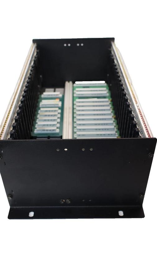 Used B & R B&R HCR166-0 , HCR1660 Rev: 3.00 19-Slot Multi Module PLC Rack Chassis