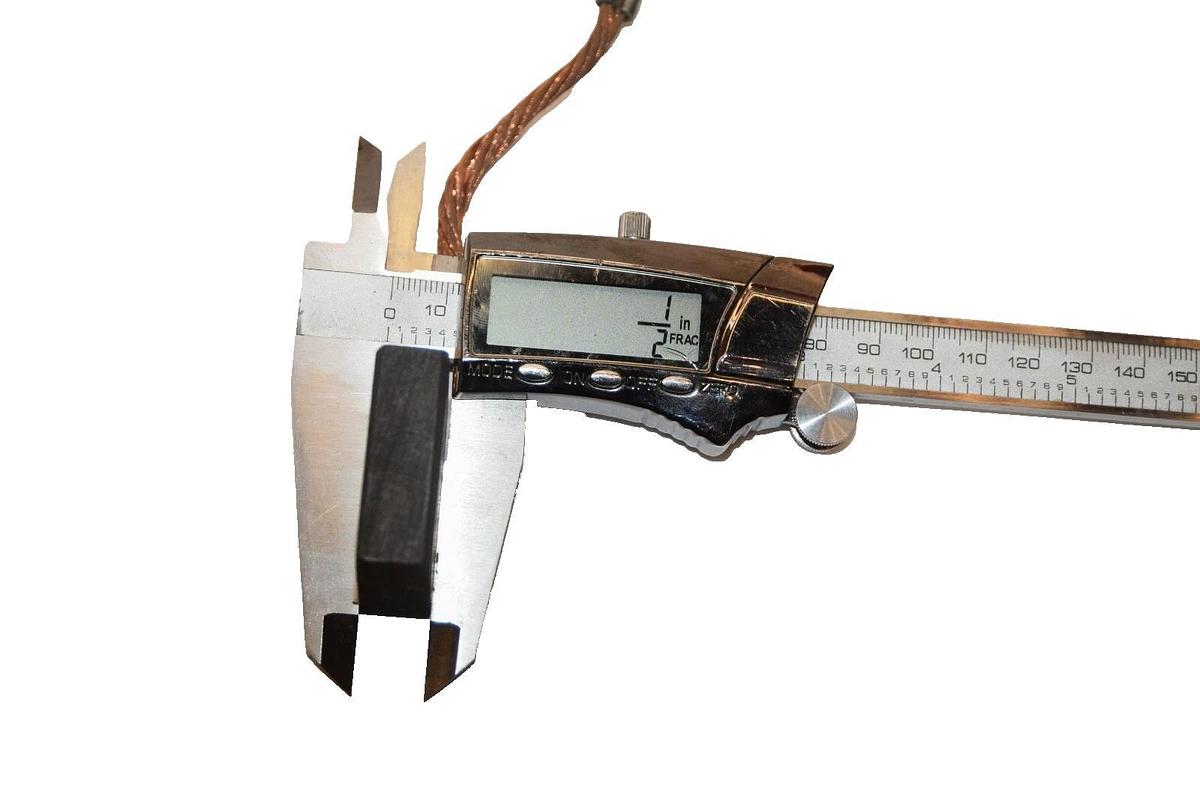 Southern 47 #47 1-1/2" x 1/2" Carbon Brush (New)