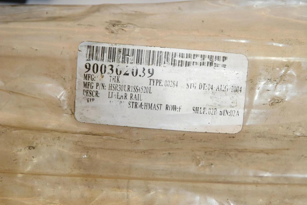 (NEW) THK HSR30LR1SS+520L 520mm Length 30mm Bar Width Linear Guide