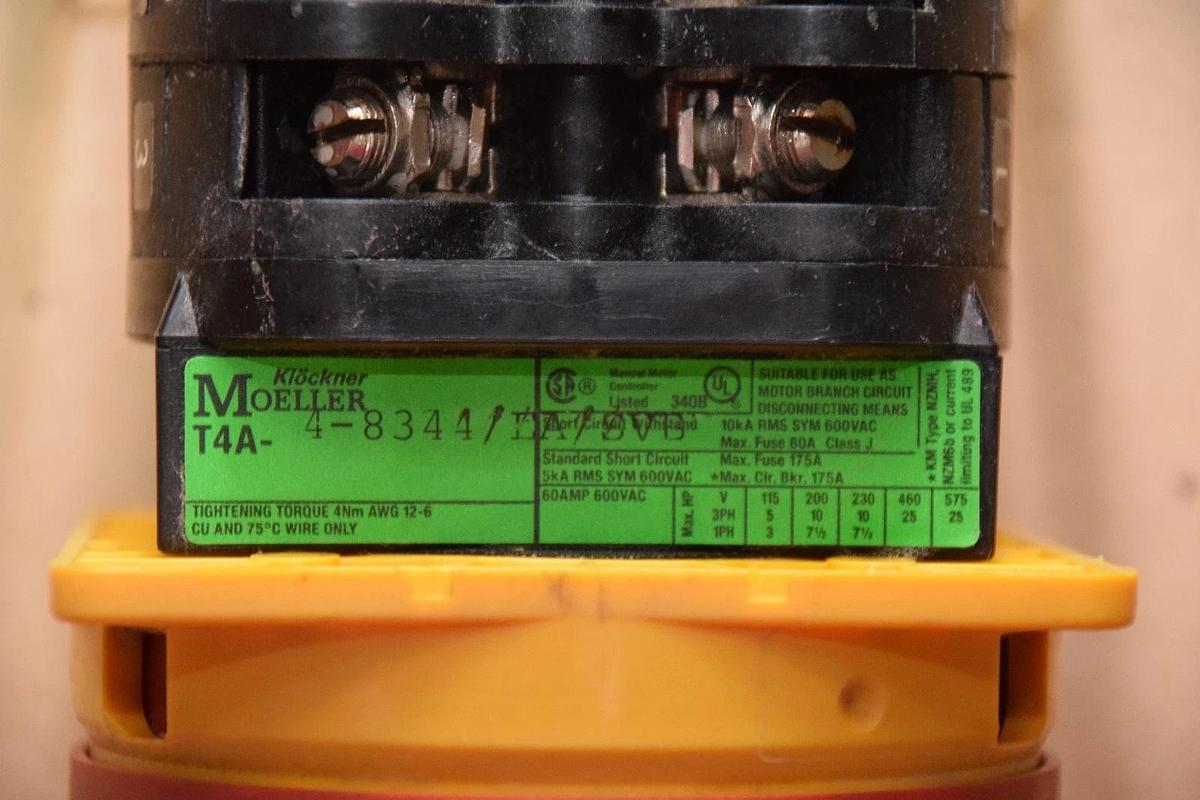Used MOELLER Relay Disconnect Switch T4A-4-8344/EA/SVE T4A48344/EA/SVE 60a 600v