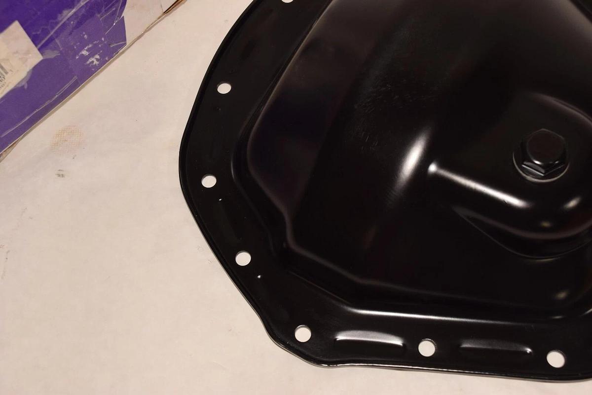 YUKON GEAR & AXLE 32330 11.5aam Rear Differential Cover GM Chevy Chevrolet (NEW)