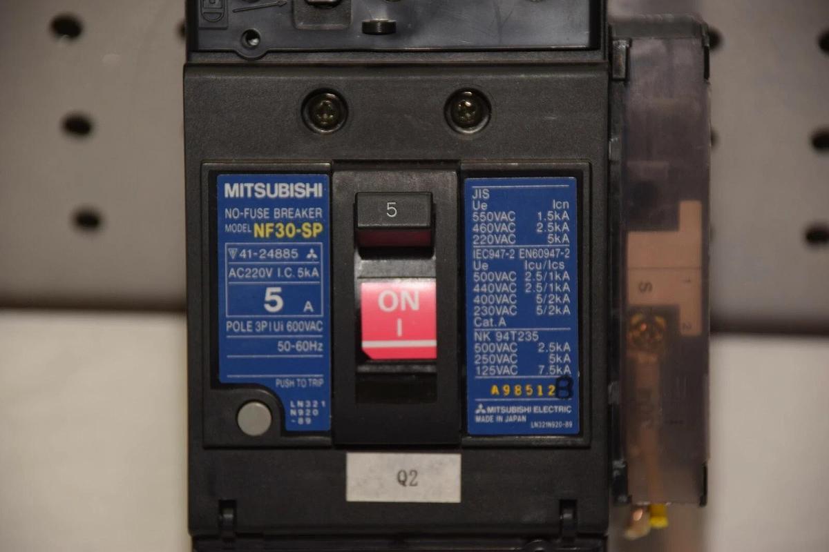 Used MITSUBISHI NF30-SP NF30SP 5AMP 3P 600V 50-60Hz CIRCUIT BREAKER