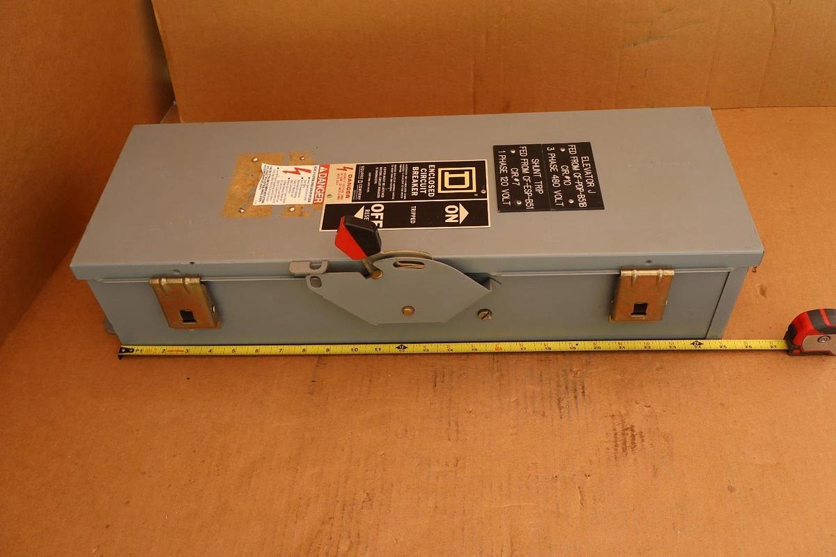 Used Square D Enclosed Circuit Breaker KA225AWK w/ Breaker KHL361251021 125A 125 Amp