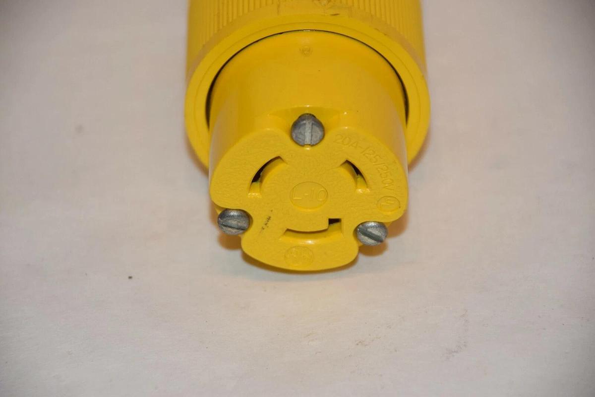 NEW GE GENERAL ELECTRIC L10 20A 125/250V FEMALE LOCKING PLUG