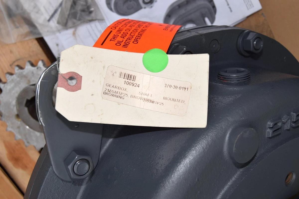 Browning Shaft Mounted Gearbox Gear Box Speed Reducer 215 215SMTP25 24.9  NOS