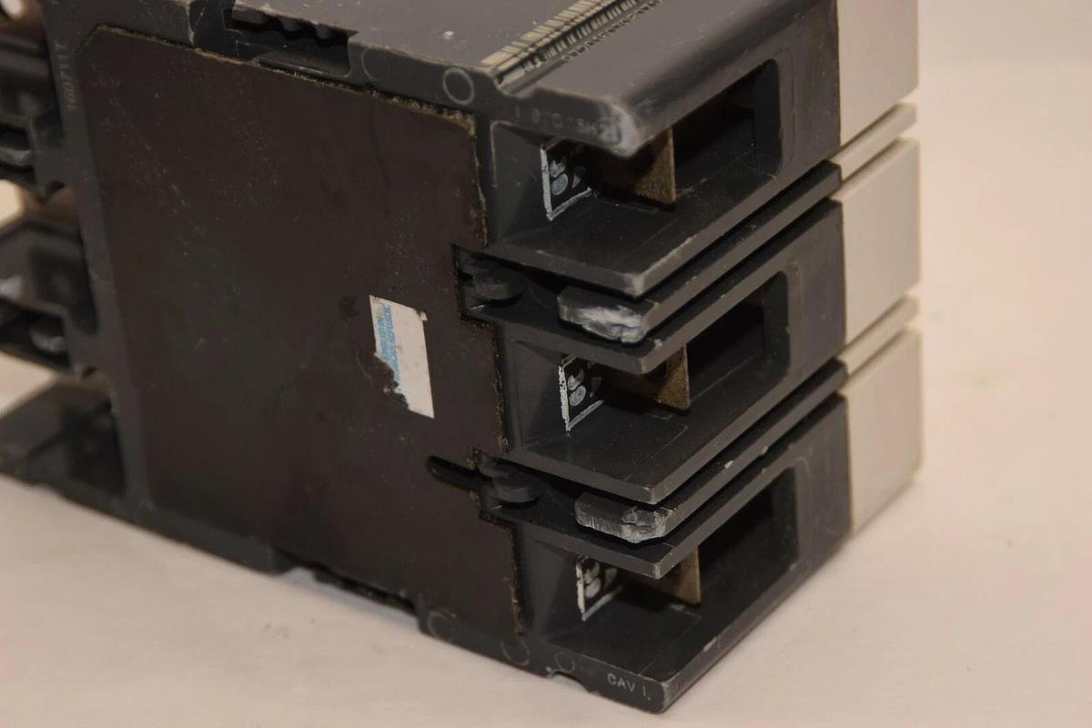 NEW Eaton Cutler Hammer FD3125BP10 FD35K 125A 125 Amp A 3P Circuit Breaker *CHIP