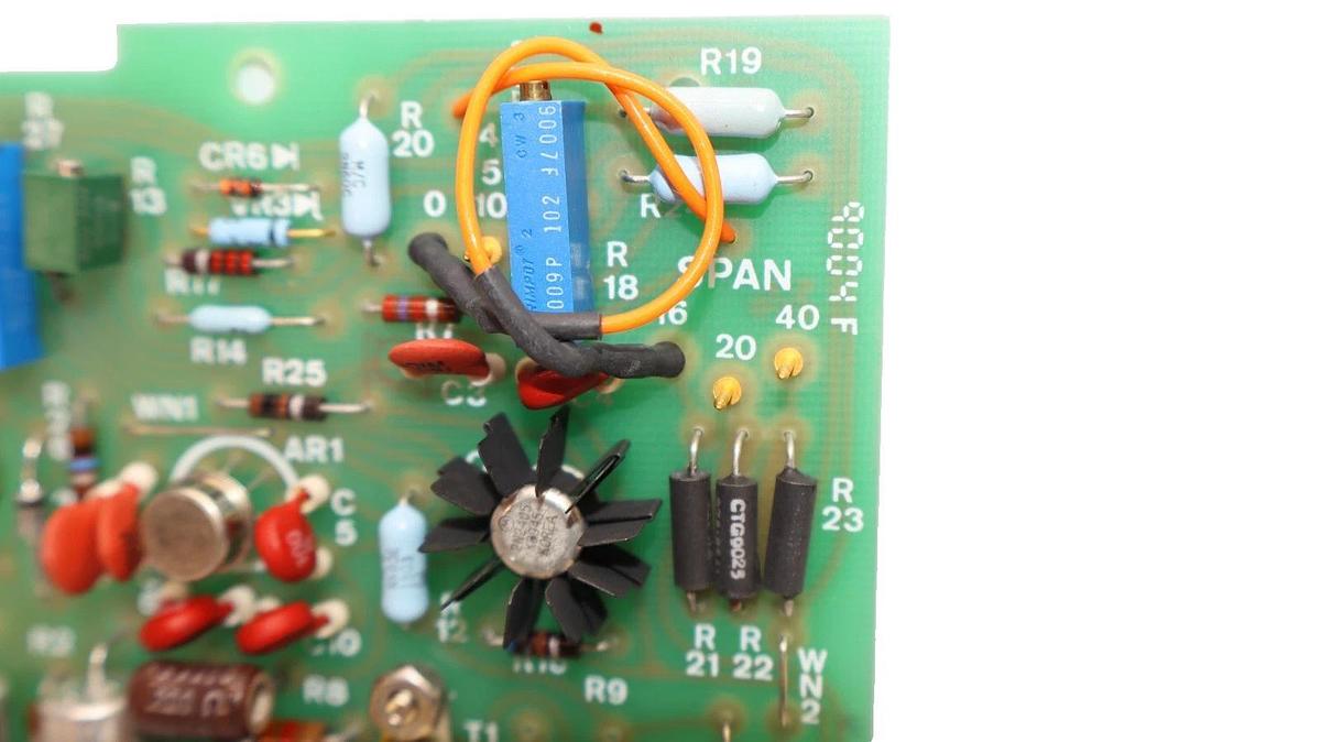 Used Leeds & Northrup 445100 Control Board