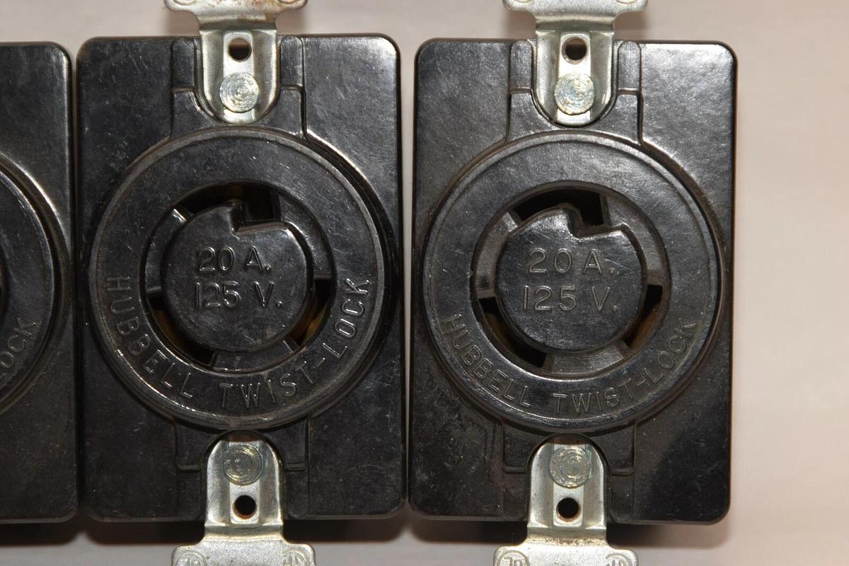 (NEW - LOT OF 5) HUBBELL 20A 125V Twist-Lock Receptacle