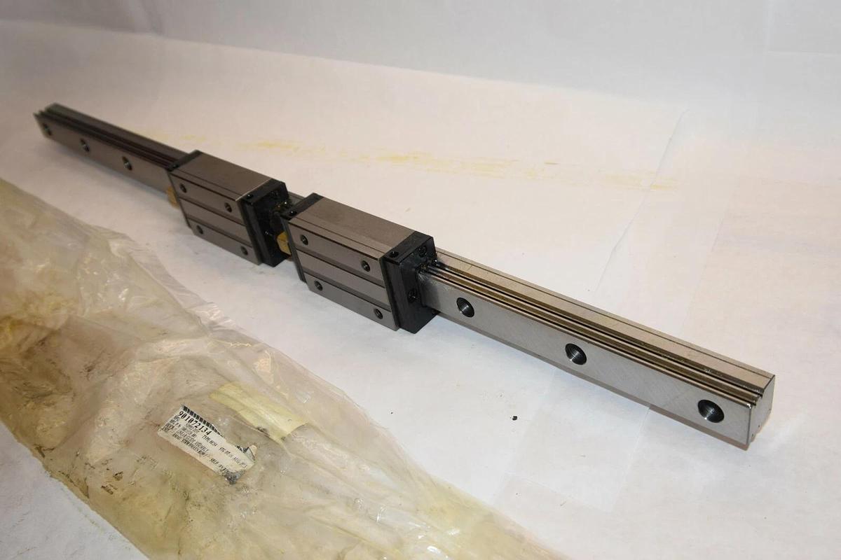 (NEW) NIPPEI TOY 3M016528-001 762mm Length 28mm Bar Width Linear Guide