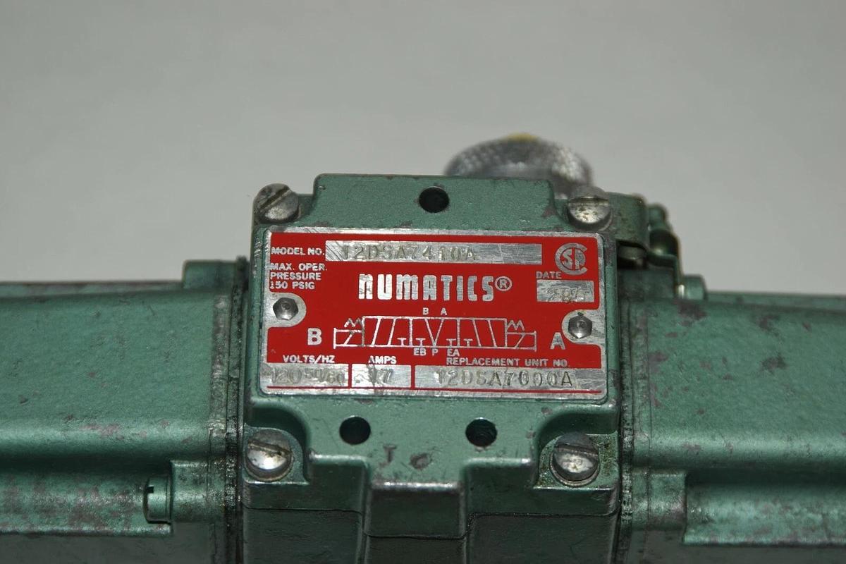 Used NUMATICS 12DSA7410A 12DSA7000A 120V .17A 50/60Hz Solenoid Control Valve