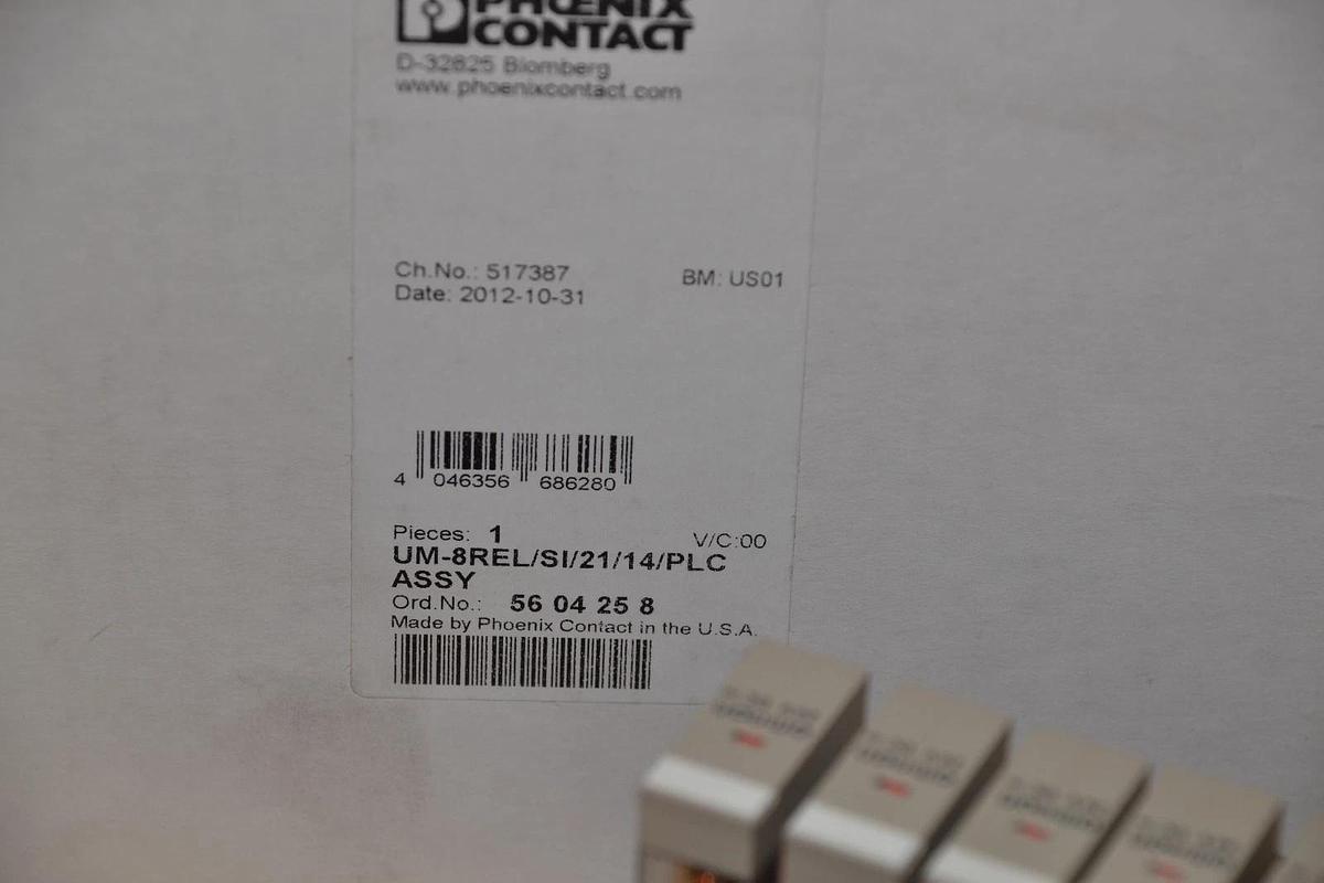Used Phoenix Contact UM-8REL/SI/21/14/PLC Relay Module New