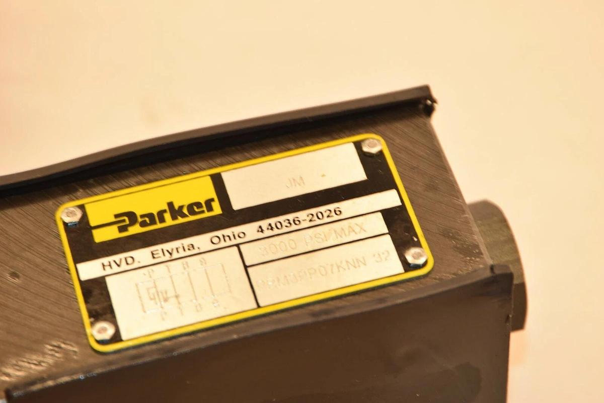 (NEW) PARKER PRM3PP07KNN 32 PRM3PP07KNN32 Hydraulic Reducing Valve