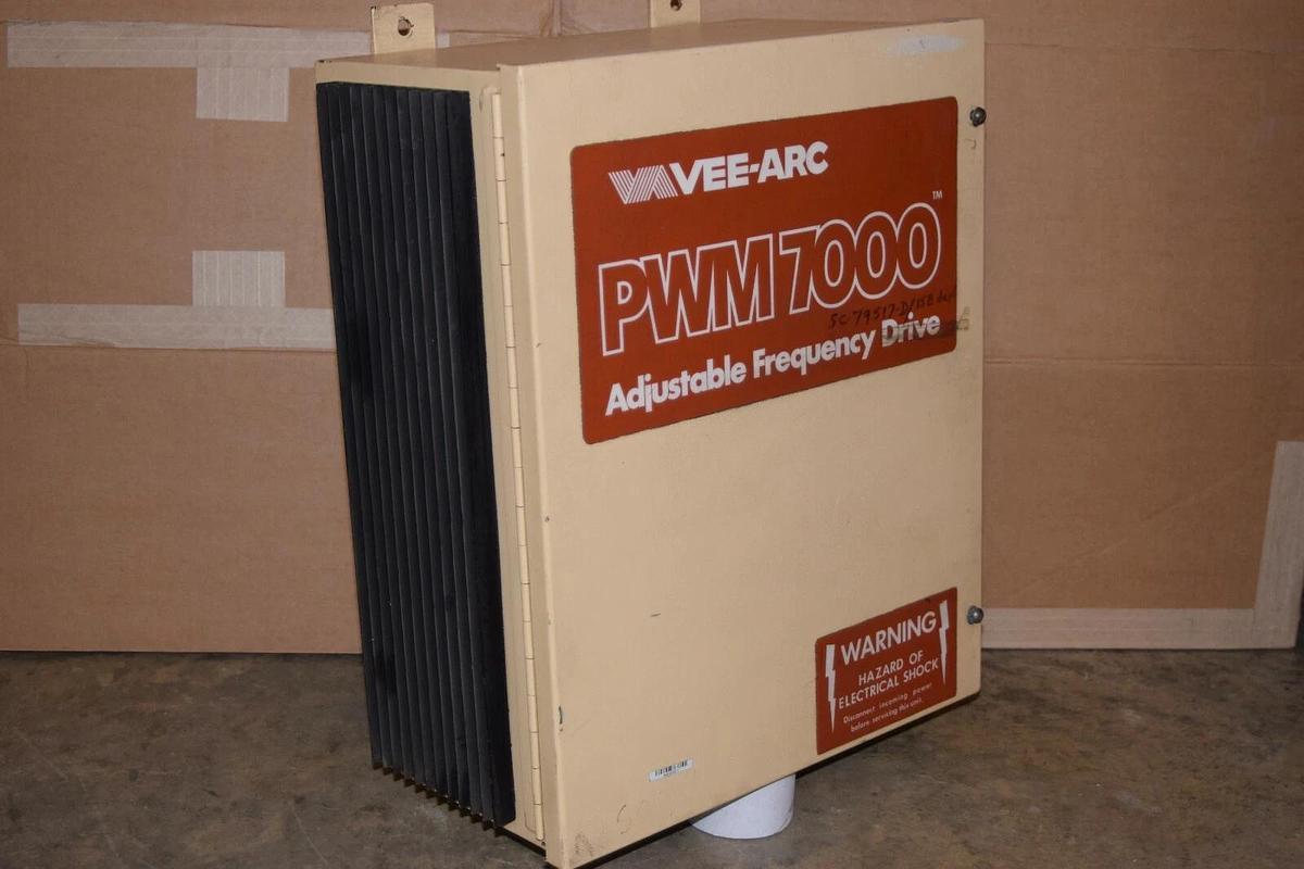 Used VEE-ARC PWM7000 8030U-A21 Adj. Freq Drive Motor Controller 3hp 3 hp 3.4kva 3Ph