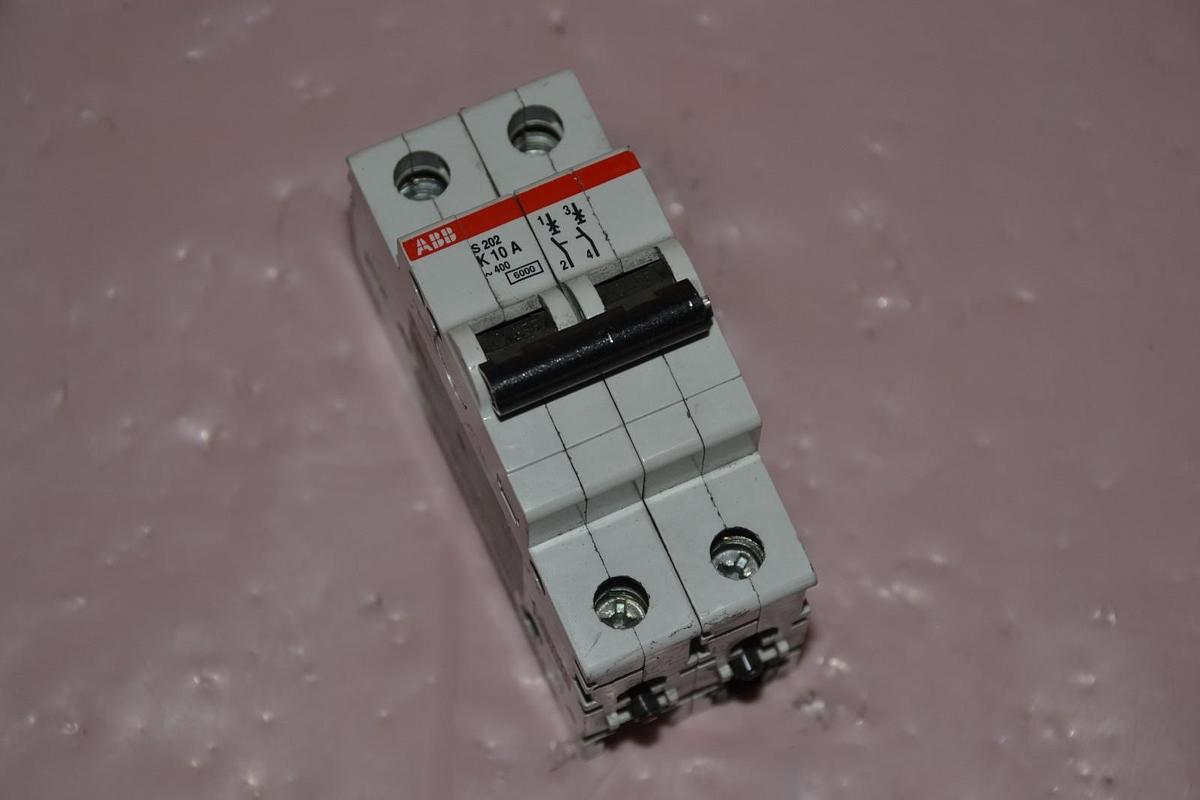 Used ABB Circuit Breaker S202-K10 S202 K10 S202 K10A S202-K10A   400v