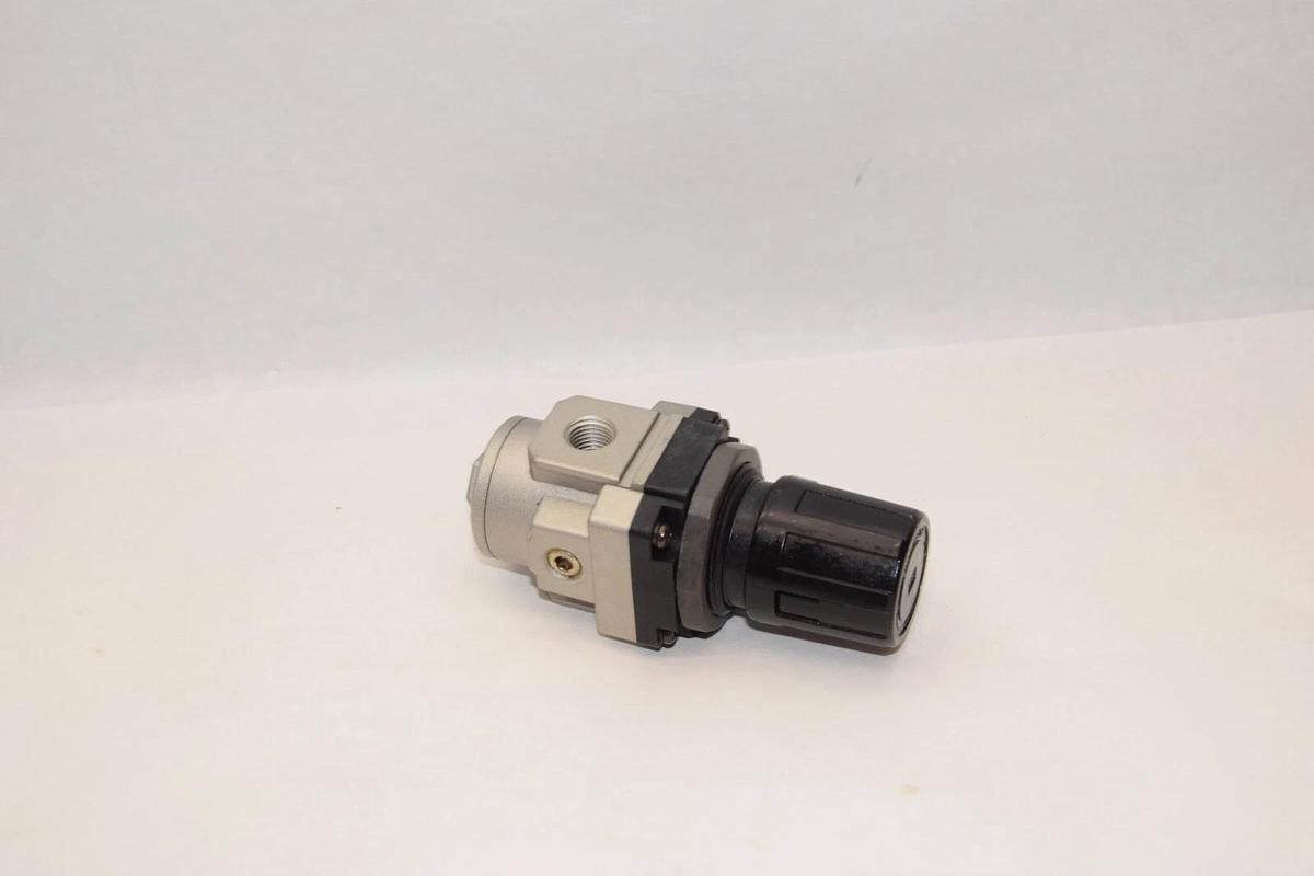 (NEW) SMC NAR3000-N02-4 0.05-0.85MPa Pneumatic Regulator
