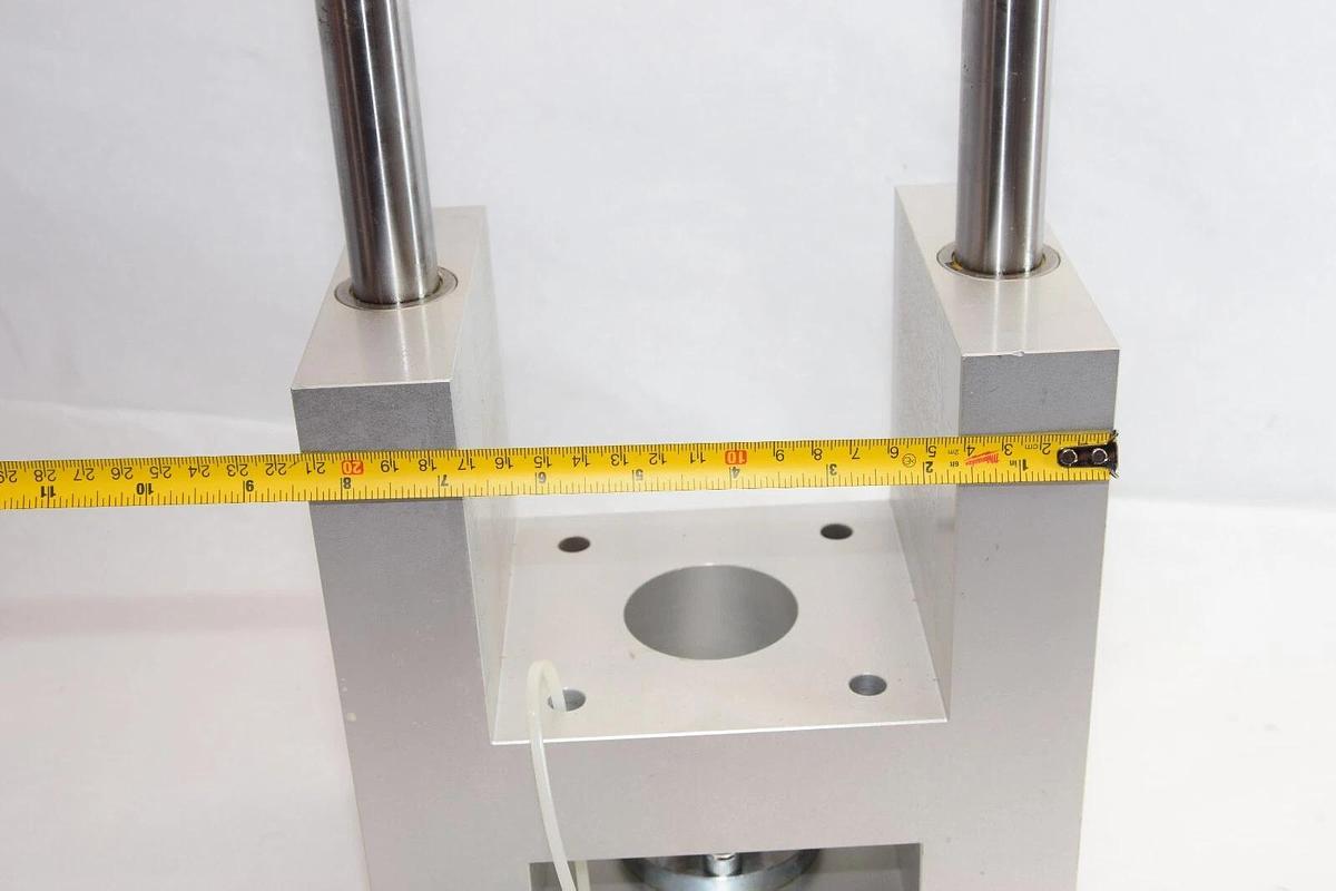 (NEW) SMC GUL*F*100-200 Compact Pneumatic Slide Cylinder