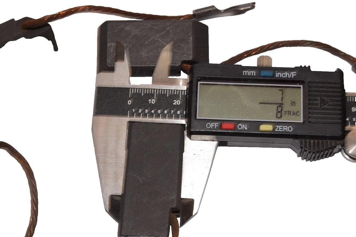 Southern Carbon Motor Brush Brushes 43 7/8" x 7/16" x 1-7/8" (NEW Lot of 7)