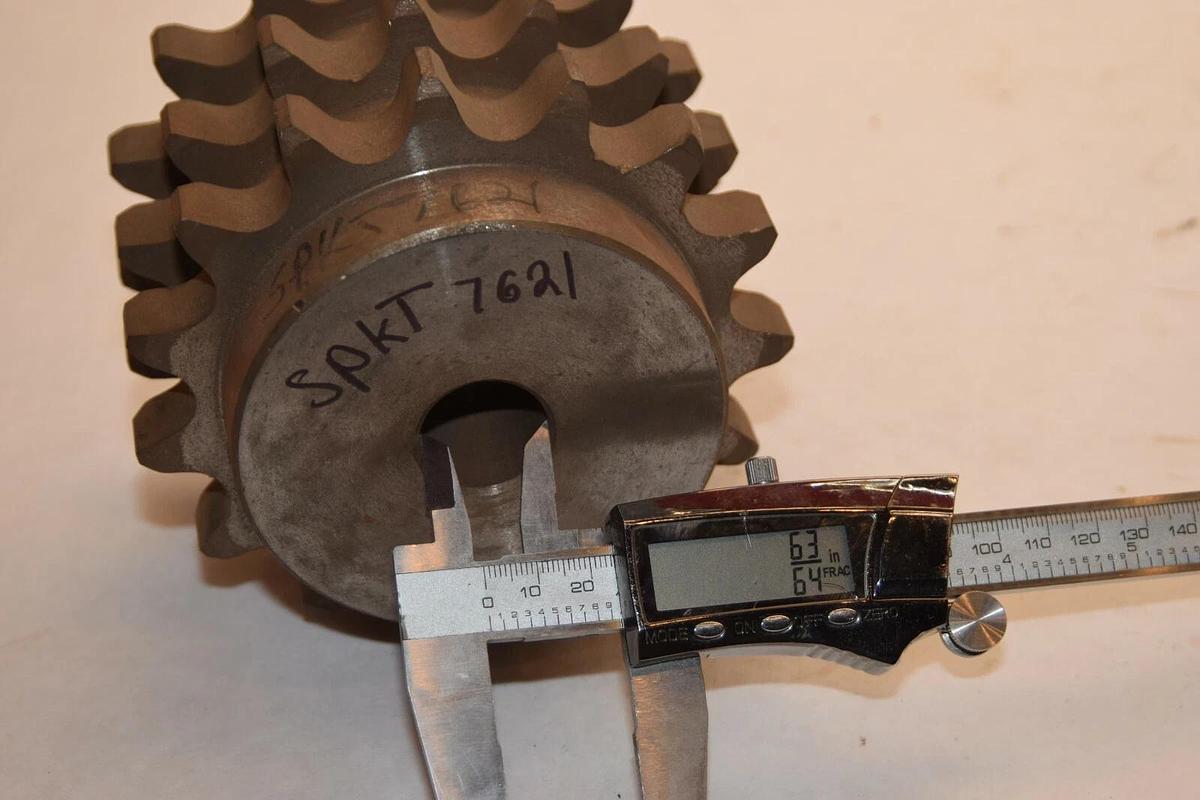 (NEW) AMETRIC SPKT7621 15 Tooth 1" Pitch Unbored Sprocket