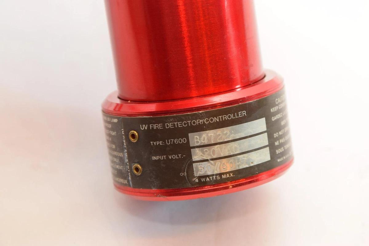 Used Det-tronics UV Fire Detector Controller  U7600B4722  U7600 B4722 120V